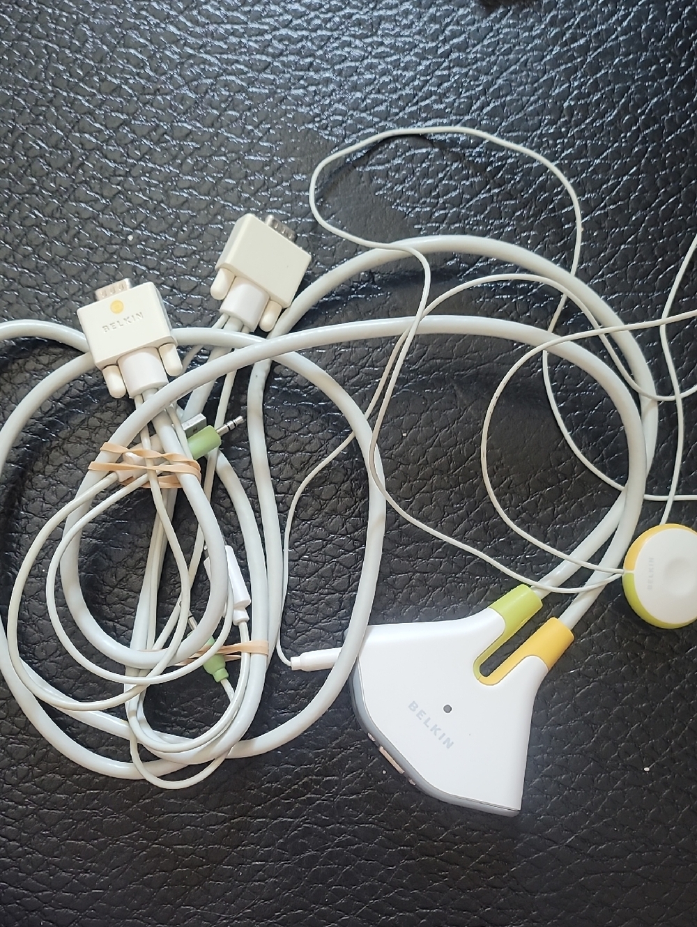 Belkin White, Lime and Yellow KVM Switch Splitter - Mouse, Keyboard and Speakers